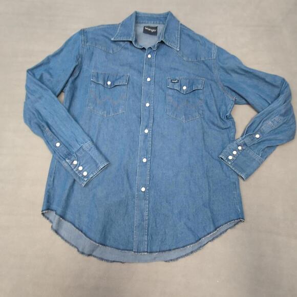 Vintage Wrangler Shirt mens L Denim Pearl Snap Western Cowboy Work 100% Cotton - Picture 1 of 9
